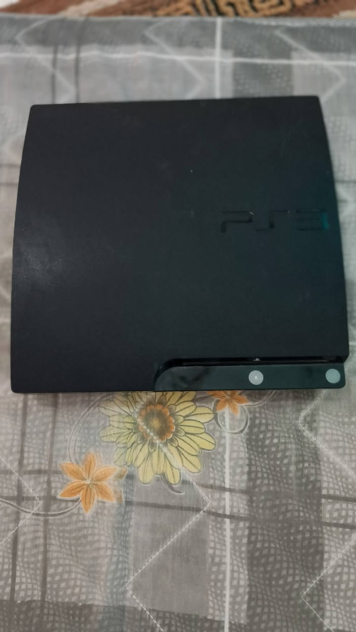 🎮 للبيع PlayStation 3 Slim مهكر 🎮
​جهاز PS3 Slim مهكر نظام (HEN). الجهاز سليم ومبدل له معجون حراري، ومحمل ألعاب متنوعة (شاملة تختيم GTA V).
​الملحقات:
🕹️ يد تحكم (تجارية).
🔌 واير شحن اليد + واير التشغيل + واير التلفزيون.
💾 هارد خارجي.
​ملاحظات:
💡 للمصداقية: الجهاز سليم، وبعض الألعاب المهكرة تحتاج ترتيب بسيط عند أي محل ألعاب.
✅ شرط الفحص: المشتري يجي يفحصه ويجربه براحته قبل لا يقرر.
​💰 السعر: 145 ألف (وبيه مجال للشراي).
📍 الموقع: المثنى - المجد - قرب جسر القطار.
​للتواصل أو الاستفسار:
📞 ***********
📩 أو المراسلة على الخاص.
