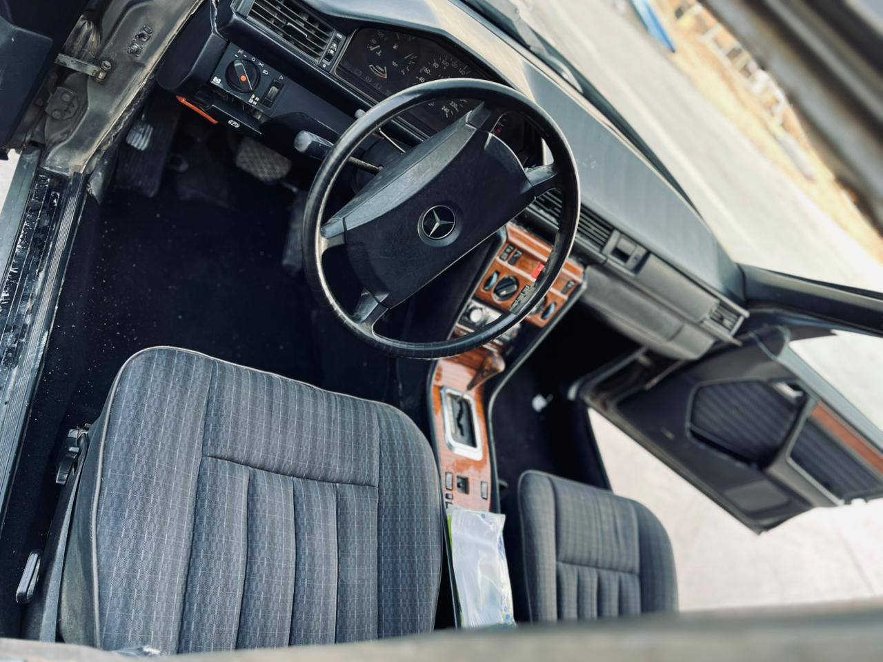 السلام عليكم
مارسدس دب للبيع 86

مكينه وكير بل كارتون ثنين ونص

قواعد وشواصي بلاد 

تبريد شغال غرفه جاهزه جديده

تخم تاير جديد حداديه جديده

سياره جاهزه من كلشي فقط عوزه رش

رقم بغداد مشروع مميز مداور ثاني يوم  44وبيه مجال 
ديوانية قضاء المهناويه

***********، ***********
