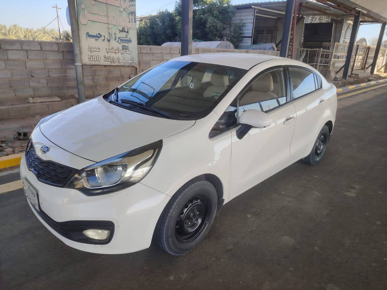 سلام عليكم
للبيع او مراوس  كيا ريو موديل 2015خليجي 1600رقم نجف تحويل ثاني يوم  كفاله عامه السياره عدا الحالوب 
مكينه كير حداديه تخم تاير تبريد تدفئه كله جديد   بيها فقط حالوب قليل  السعر 84ورقه قفل  مكاني ديوانية قضاء الشامية الاستفسار ***********
