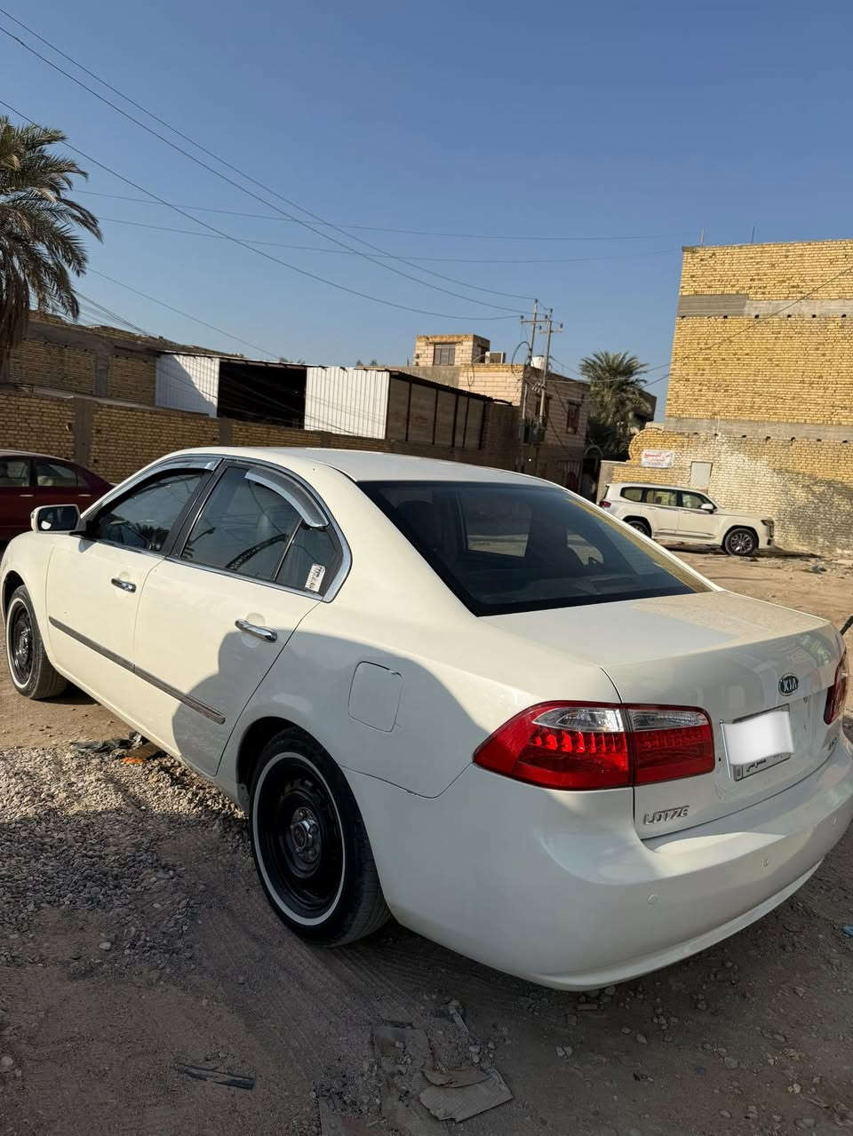 كيا اوبتيما 2008 
اصل 2000 دوش
( متومه بغداد اصلي كصه جنطه ) جديدة حيل بريحة الوكالة جاهزة تخم تاير جديد مسجلة بلي جاهزة كبل للشارع
حدادة 100 بدون اي نقص فول عدا الفتحه
كشنات جلد تتدفئة تبريد اشاير بل مري
تحكم جهتين 
مكاني ناصرية مركز 
***********
