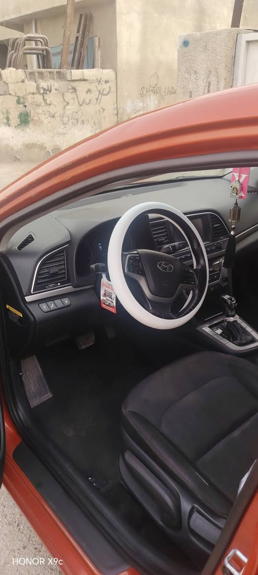 النترا 2017 وارد كندي محرك 2000 دوش رقم بغداد باسمي حادثها دعامية وبنيد بدون دواخل الدواخل كفالة الغود شواصي  كشن كهرباء تدفه بل كشننان تبريد شغال تدفئة شغالة  رادارات تراي وين متريد رقم بغداد انكليزي باسمي شرط التحويل لون مشمشي عارضها ١٢٠ وبيه مجال مكان السيارة بغداد الري شارع بغداد هاتف ***********
ملاحظه السونار وصور الحادث مرفق مع المنشور
