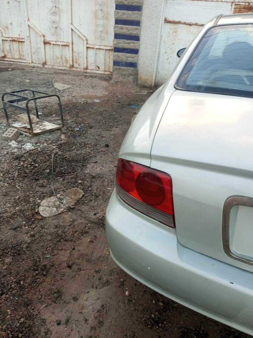 السلام عليكم
سياره للبيع  سوناتا 2002 صبغ عام بدون ضربه أو كصه 

محرك أربع سلندر 

گير عادي 

السياره بأسمي  سعر 40 وبيه مجال 

للاستفسار على الرقم *********** وبي واتساب
