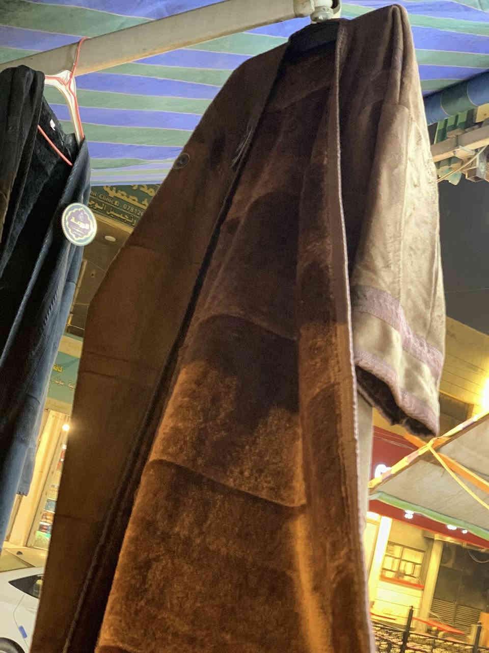 السلام عليكم يوجد فراوي للبيع من عمر سنه الى اكبر حجم ا كميه محدوده لعنوان العامريه شارع المنظمه مجاور افران السنبله *********** الاتصال عل رقم والواتس فقط
