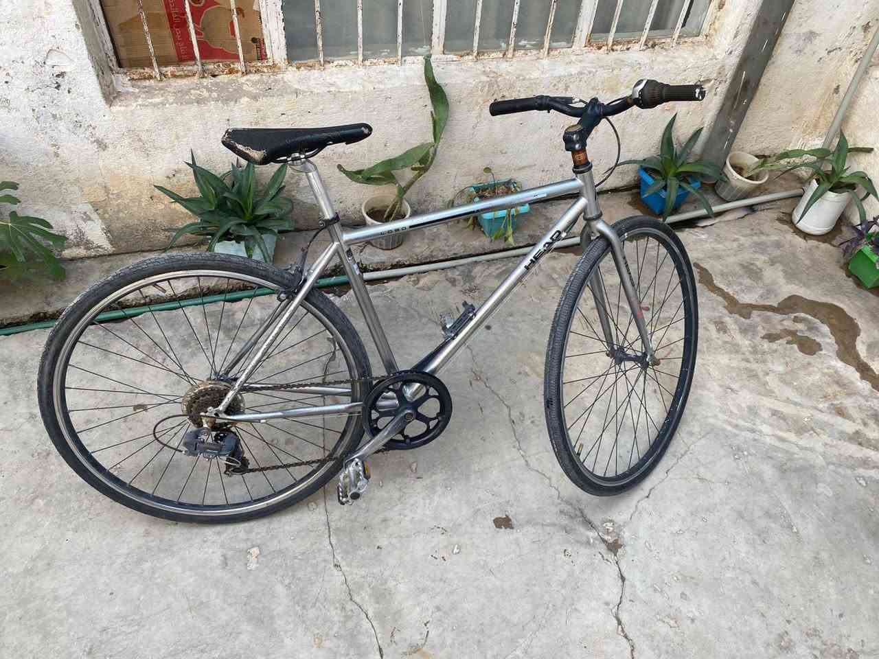 بايسكل
للبيع نوع 700cرياضي
حجم 28  زنجيل عقرب 
سعر55 للاستفسار اتصل***********
