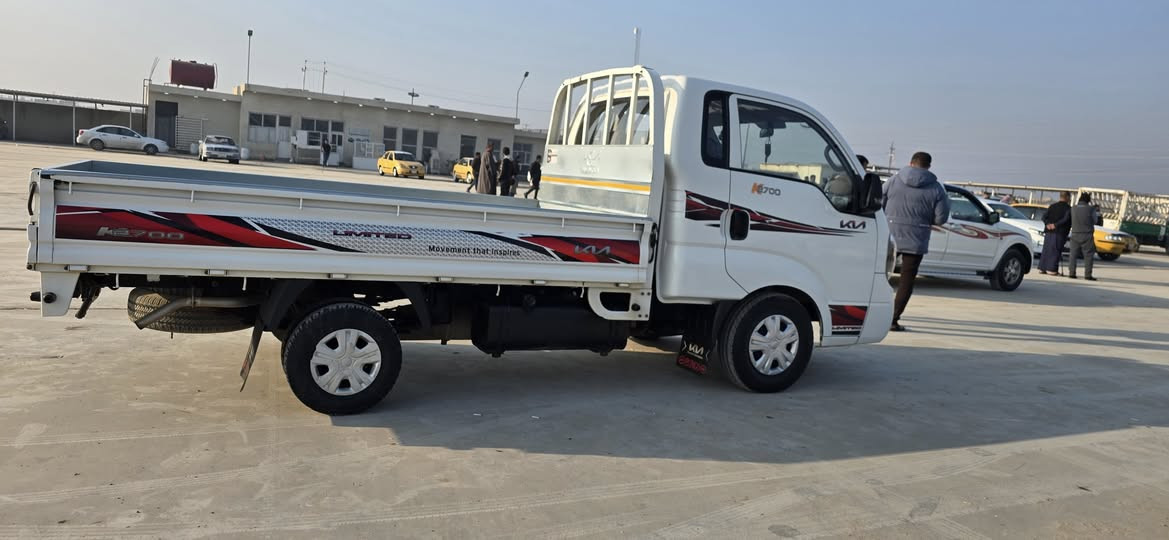 سلام عليكم كيا موديل 2022كفاله عامه رقم واسط مشروع وطني مكانه ناصريه قضاء الفجر للاستفسار تصل بل رقم***********
