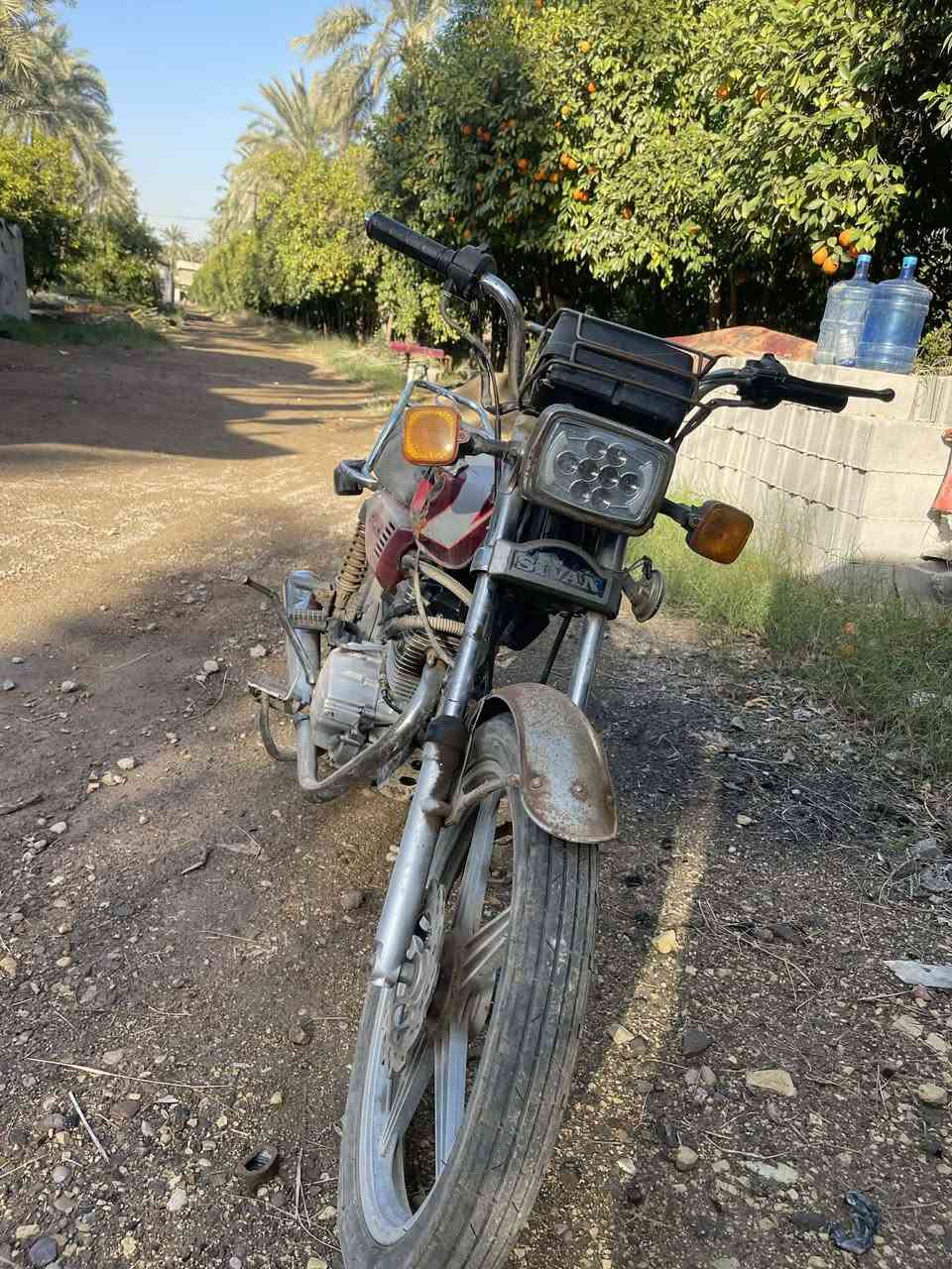 مكلف ب نشر دراجة سيفان 5 كير موديل 19 اوارق 5 رقمي السعر 175 وبيها مجال 
***********
