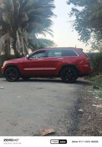 جيب لاريدو للبيع موديل 2011 سيارة جديده مابيهه اي نقص  مواصفات فتحه  ك...