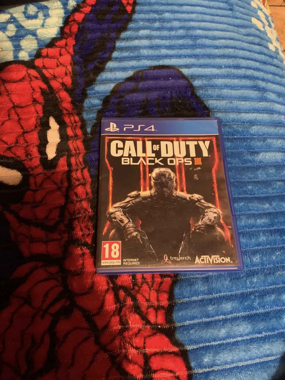 بلي فور للبيع كامل ملحقاته 200  الف مكاني بغداد حي العامل رقم ***********
