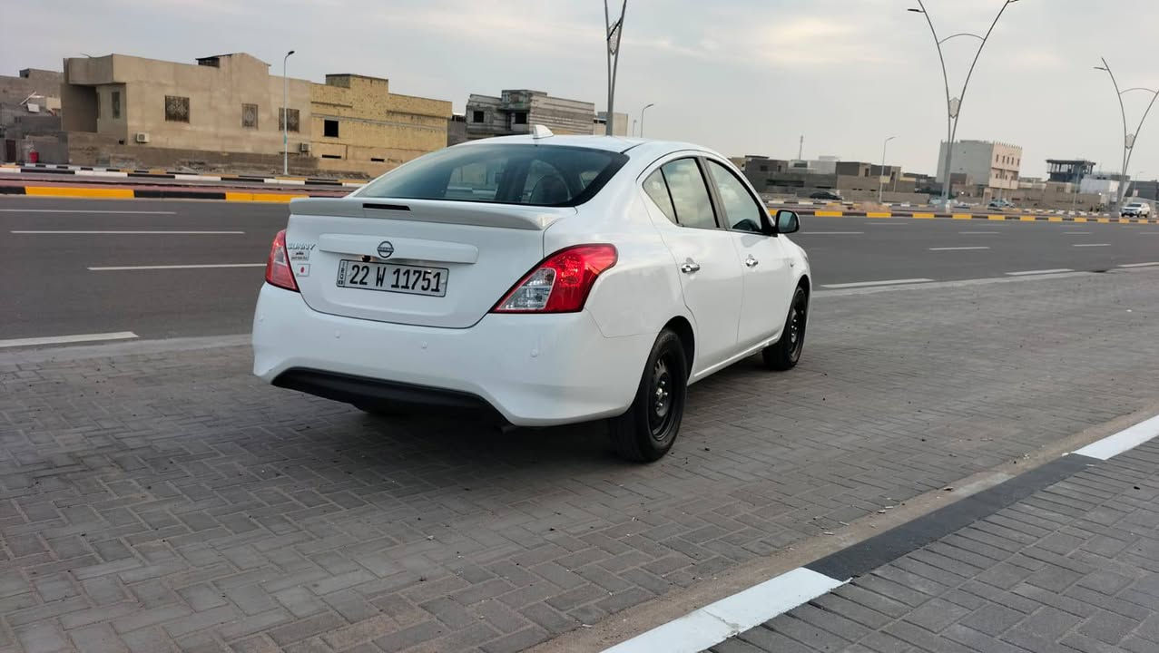 السلام عليكم 
نيسان سني هندي 2024 كفاله عامه لا ضربه ولا طخه بلاديه نضيفه كلش كامره وشاشه تاب وتحكم ستيرن وحساسات خلفيه و مدوشمه كشنات وارضيه جلد جاهزه وكامله ماشيه 36 الف
العنوان حي المهندسين
السعر 127
***********
