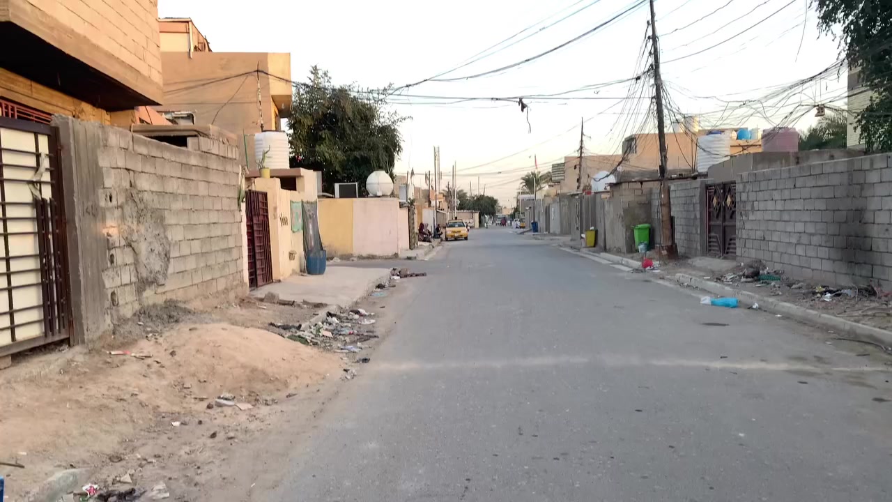 سلام عليكم بيت مساحه 120متر سند البيت 25عنوان البيت جسد ديالى العريفيه قرب شبكت ابو سماعيل  تبليط مي كهرباء كلشي متوافر يمك #***********  (تمام) ونواع القطع عندي ١٠٠لل١٠٠٠٠موجود وبسعر مناسب
