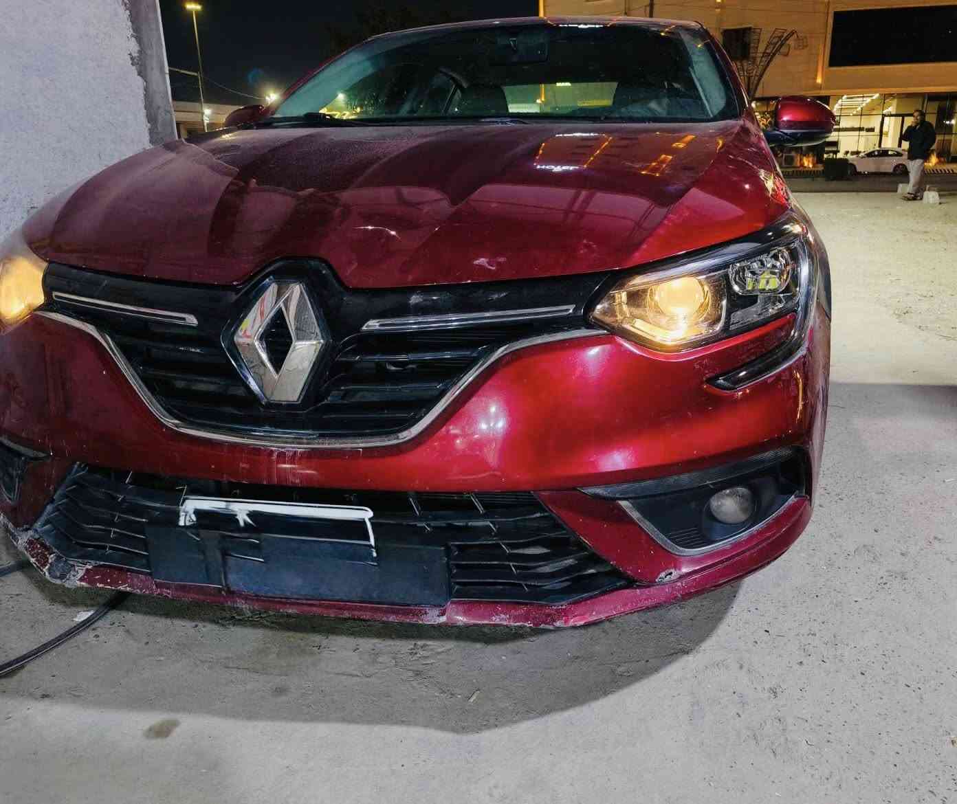 سلام عليكم
بيع او مراوس حسب القناعه 
رينو ميكان موديل 2019 خليجه سياره جديده مكينه وكير نيسان سنتره بلاد 

مكينه 1.6 تنفس طبيعي بدون تيربو 

رقم بغداد تحويل مباشر 

خليجيه بدون اضرار فقط صبغ جاملغ امامي الايسر 
السعر 93 
مكانها العامريه 

***********
