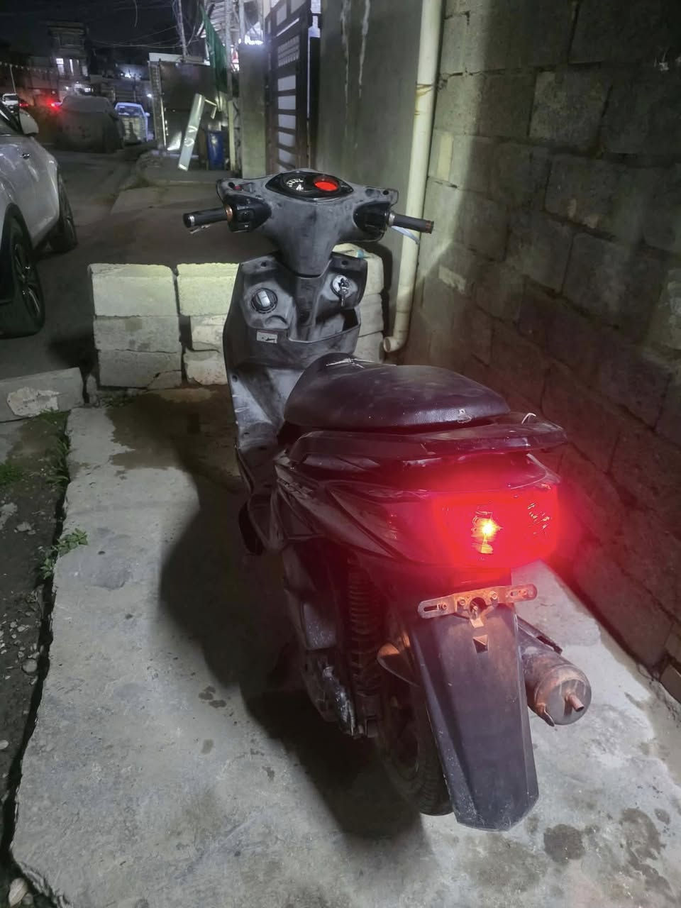 السلام عليكم سكنس فحل ياباني للبيع
دراجه نوزل  شغاله كهربائيات شغاله ما بيها نقص
مكينه خرسه لا دخانه و لا نضوح  السعر 550و بيها مجال للشراي 
***********
المكان الشعب شارع الصحه
