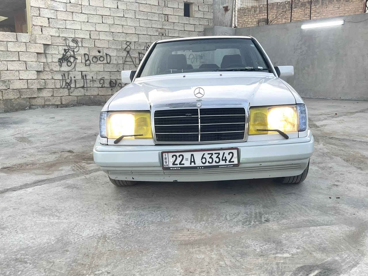 سلام عليكم 
مرسيدس دب 300 موديل 1988 محرك VVT 3000 جديد 
كير تخم تاير جديد كهربائيات كلها شغاله اريل كهربائي شاشه كأمره سنتر لوك صبغ جماليه قواعد معمره رقم أربيل دولي سنويه جديده شرط التحويل مكاني سامراء السعر 48 بيها مجال لشراي ***********
