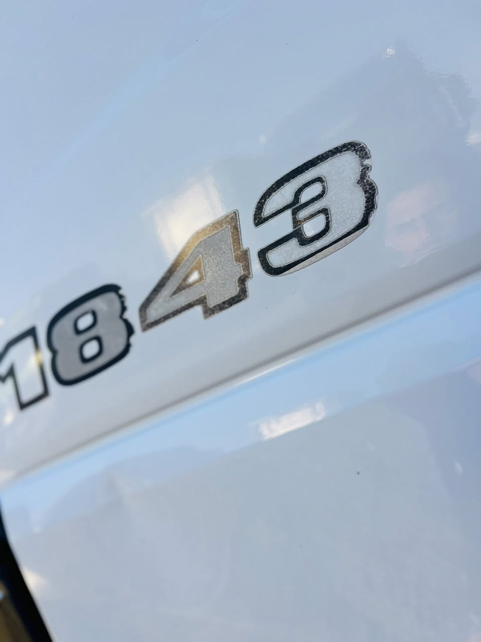 نوع :اكسور
موديل:2003✅   
حجم:1843✅
لون :ابيض✅ 
عربانه كروان  
گير: عادي
رقم : دهوك 
سعر:200$ بيهامجال
العنوان: معرض السيد عنوان أربيل كلك عل شارع العام  
*********** السيد حسين   /  
*********** فهد عبدالغني
*********** فهد عبدالغني 

رجاءً يرجى عدم الاتصال بعد الساعة العاشرة ليلاً 🕙
