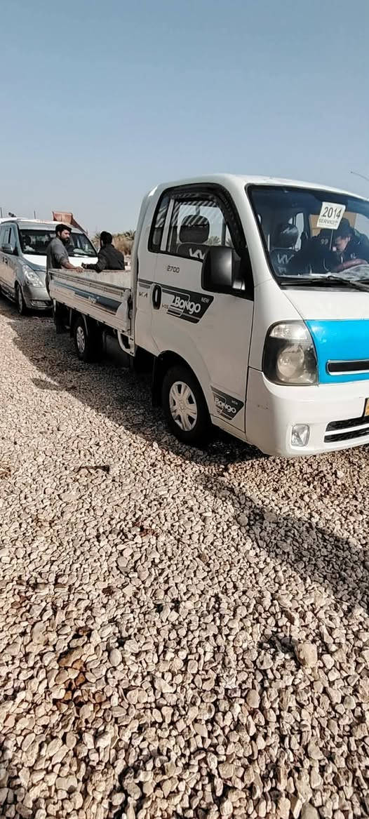 كيه بنكو مديل 2014
سياره كفاله شاصي كير مكينه

حداديه جديد

تخم تاير جداد

سلف وداينموجديد

دوشمه وغرفه جديده

تخم قفاله ونرمايد للبيبان

وسنتر لوك كله جيديد 

الدوس والهلالات تبديل فقط

السياره رقم قادسيه بسامينه حصرن ستونه داورناه هزه جديده 

شرط المداور سعر السياره شده 100

وبيه مجال 

مكان السياره  نجف مناذره رقم الهاتف ***********//***********
