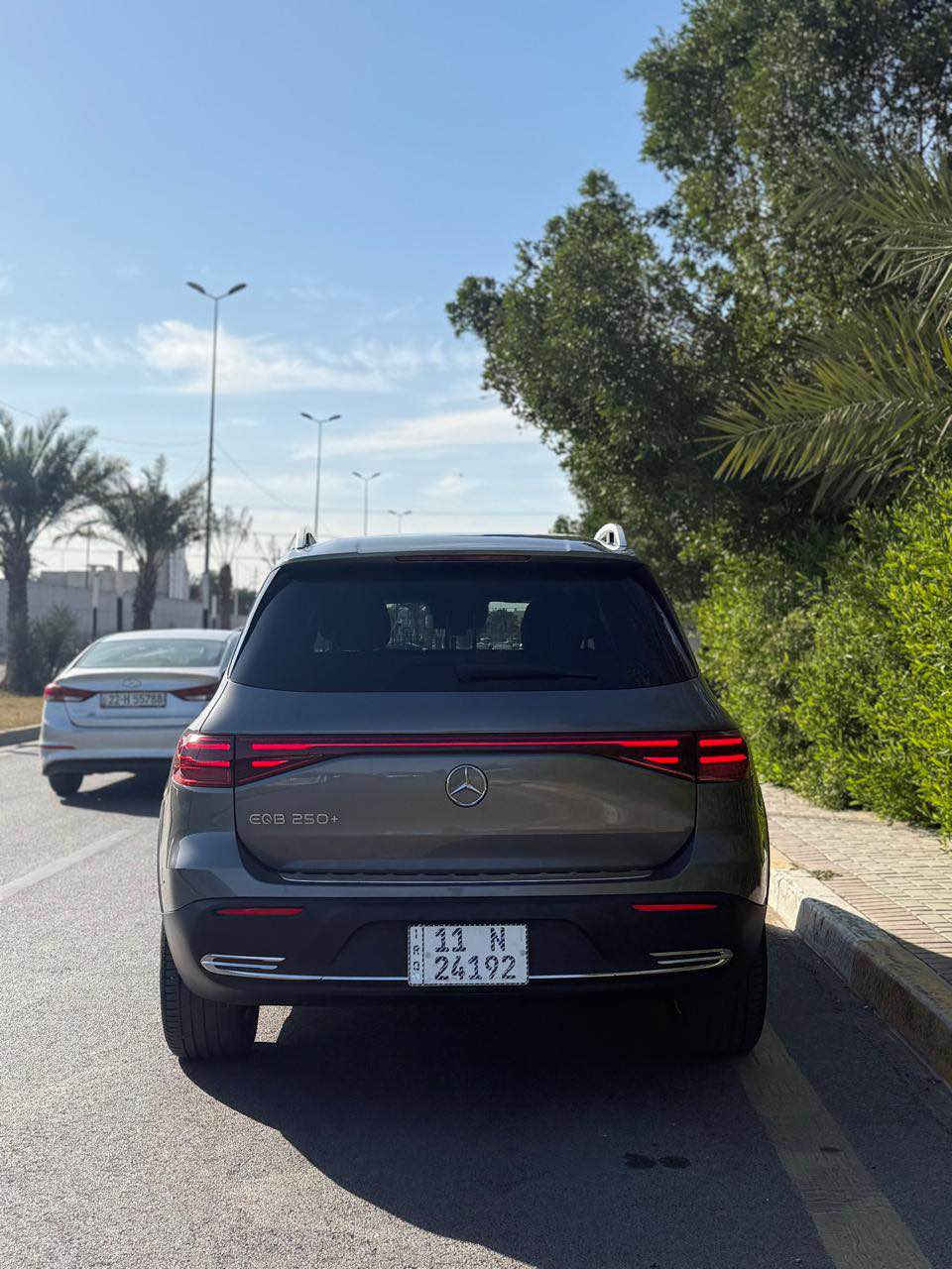 مارسدس 
EQB 250 +كهرباء فقط🔥

سنه الصنع: 2024
المسافه المقطوعه: 4375mi الف ميل 
 

مواصفات

حساسات امامي و خلفيه و جانبيه -
تخزين كشنات -
لدات متغيره بداخل السياره -
رادار امامي -
عدادات دجتل متغيره -
٤ وضعيات قياده -
سياقه ذاتيه -
تبريد قطعتين -
مثبت سرعه-
نقاط عمياء-
كشنات جلد-
مري شفط-
بنوراما 
توقف ذاتي 
__________________________
السياره تمشي 500الى 520 km
تشحن بشاحن 32A و 16A-
رقم: بغداد 

حادث السياره
فقط دعامية 

ايرباكات: برده جهة وحدة واستيرن رجعتة كبسولة 
يعني فقط بردة 

السعر:278$ قابل للتفاوض 
للاستفسار *********** بغداد, العراق
