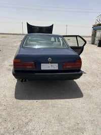 سياره BMW مفتوح   سياره رقم صدامي سياره حلوه للبيع السعر 30وبيها مجال…...