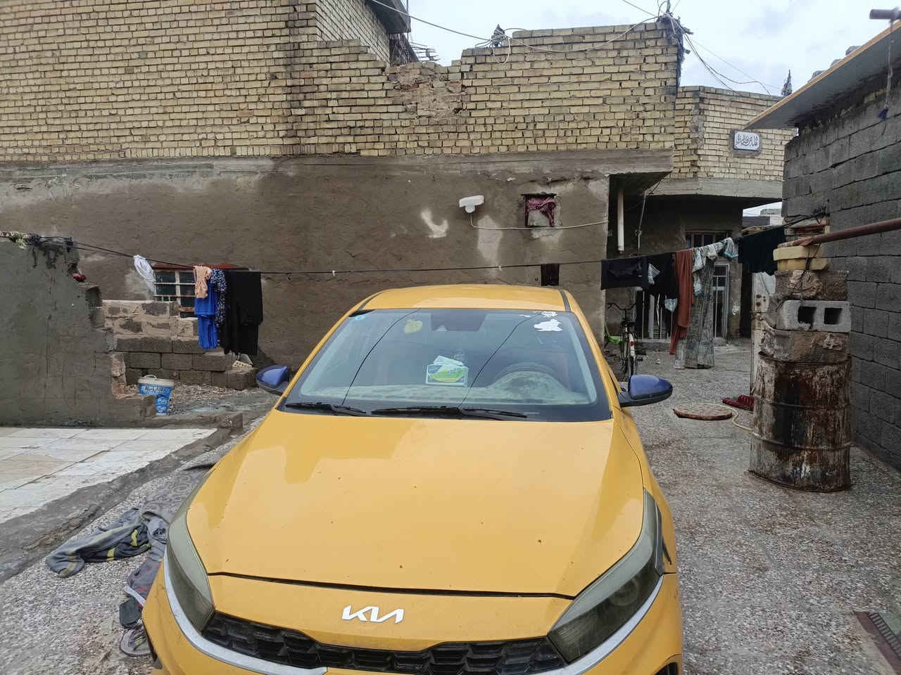 السلام عليكم عين السياره للبيع فورد موديل 22 سياره نظيفه كلش نظيفه ***********/***********
