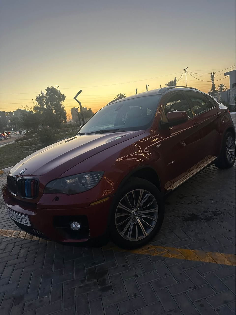 بي ام دبيلو  اكس 6 موديل 2009 فول مواصفات مكينه 3600 تون تيربو بدون اعطال جاملات إماميه و دعاميتين بدون ضربه فقط صبغ 
سياره فول مواصفات 
فتحه 
بصمه ابواب 
بصمه تشغيل 
كشنات جلد 
تدفئه كشنات 
مساج كشنات 
بردات خلفيه 
كامره خلفيه 360 درجه 
حساسات امامي 
حساسات خلفي 
زنون بلادي 
مكان السياره بغداد حي الجهاد السعر 113 وبيها مجال *********** Colombo, Sri Lanka
