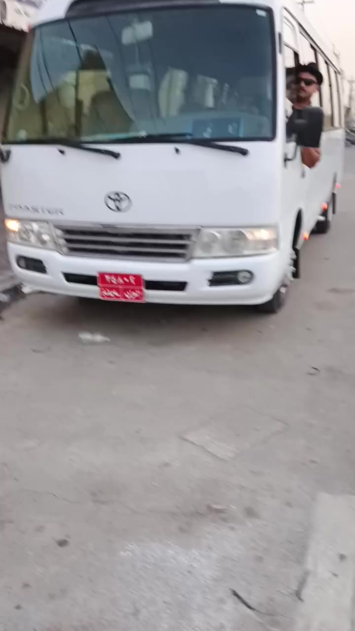 سلام عليكم كوستر صيني كاز  موديل 2017 للبيع مكفوله جديده ***********
