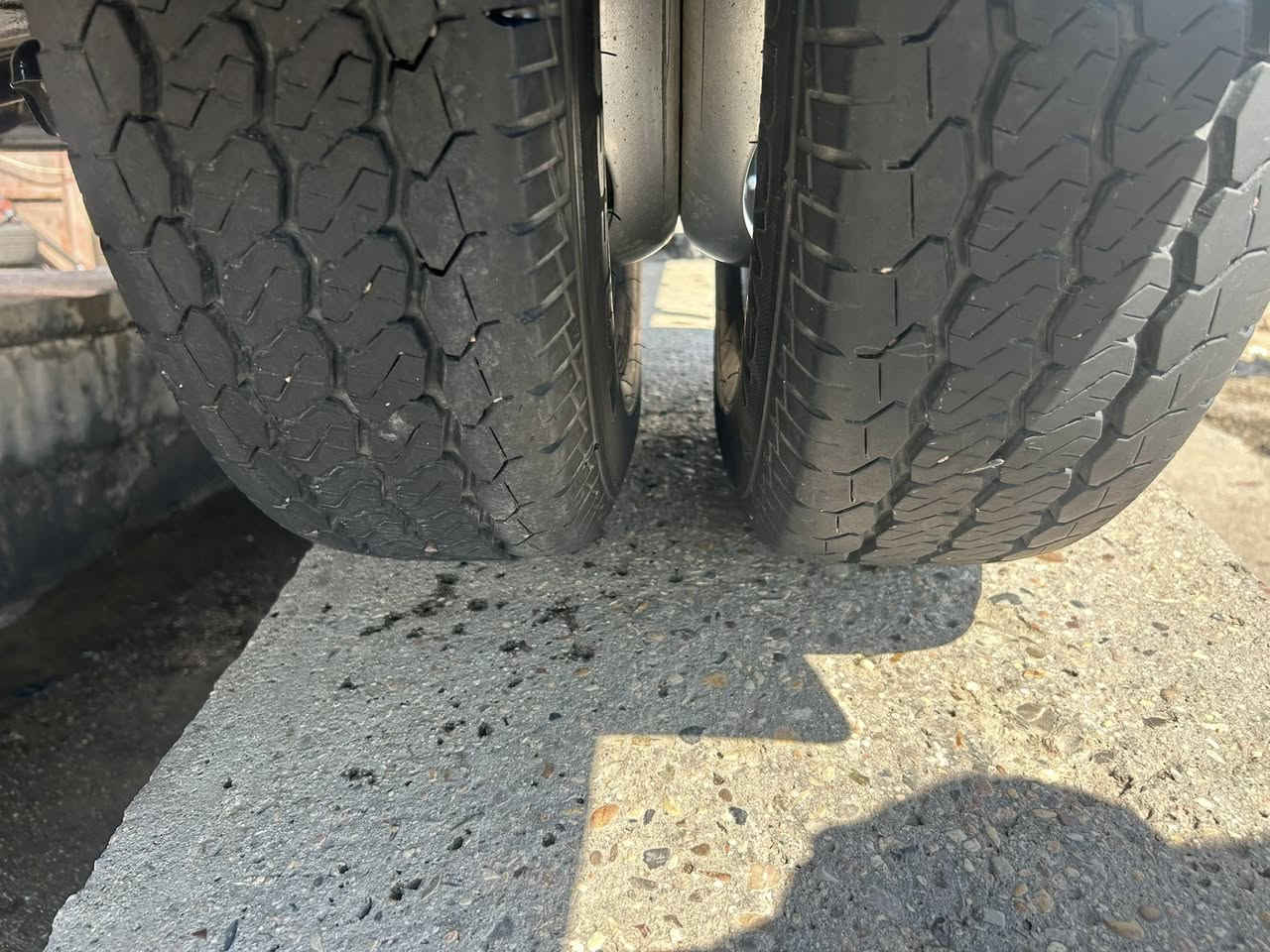 السلام عليكم تحويره 14 خمس تايرات وخمس وياله سبير مانازل للبيع او مراوس بتايرات 13بلادي مع الفرق اهمشي تايرت مال زيرووووووو مكاني بغداد الدوره وباقي التفاصيل داخل الفديو ***********
