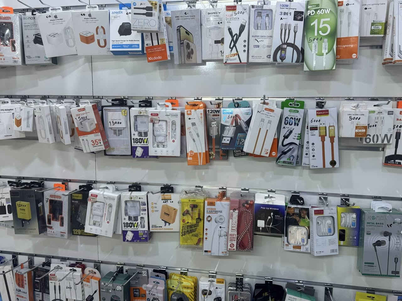 محل كامل للبيع مجهز

بشاشه جديده استخدم اسبوع

سبلت جديد استخدم اسبوع 

سستم كامرات 

ميز جديد وفاترينه 

اناره جديده 

خط مولده 

جاهز من كلشي 

للبيع عدم التفرغ عندي دوامات مالحك افتح الشغل ماشي وبنص سوك 

ايجار ممتاز 125 الف 

حي النصر قرب السوق


**إذا كنت صاحب هذا الإعلان وتريد حذفه لأي سبب، رجاءا أرسل رسالة إلى الدعم الفني**
