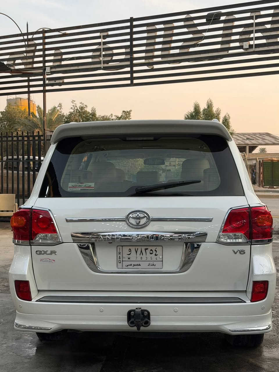 السلام عليكم
لاندكروز 2014 فطيم 
ماشيه 170 الف 
كفاله عامه من صبغ 
مكاني بغداد الكاظمية 
*********** 
***********
حسين ابو علي
