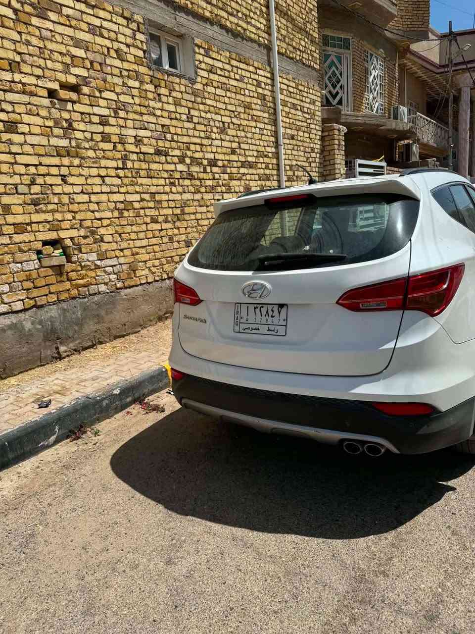 السلام عليكم
هيونداي سنتافي ٢٠١٤ خليجي 
مواصفات ليبي
سيارة كفاله عامه عدا شوي صبغ بالجاملغ الامامي 
محرك ٤ سلندر 
سيارة جديده ماشيه ٧٢ 
مواصفات ستاندر 
محرك ٢٤٠٠ دوش المرغوب 
رقمها السيارة واسط وعنوانها الكوت 
السعر ١٥٥ وبيها مجال 
مكلف بالنشر رقم راعيها 
***********
