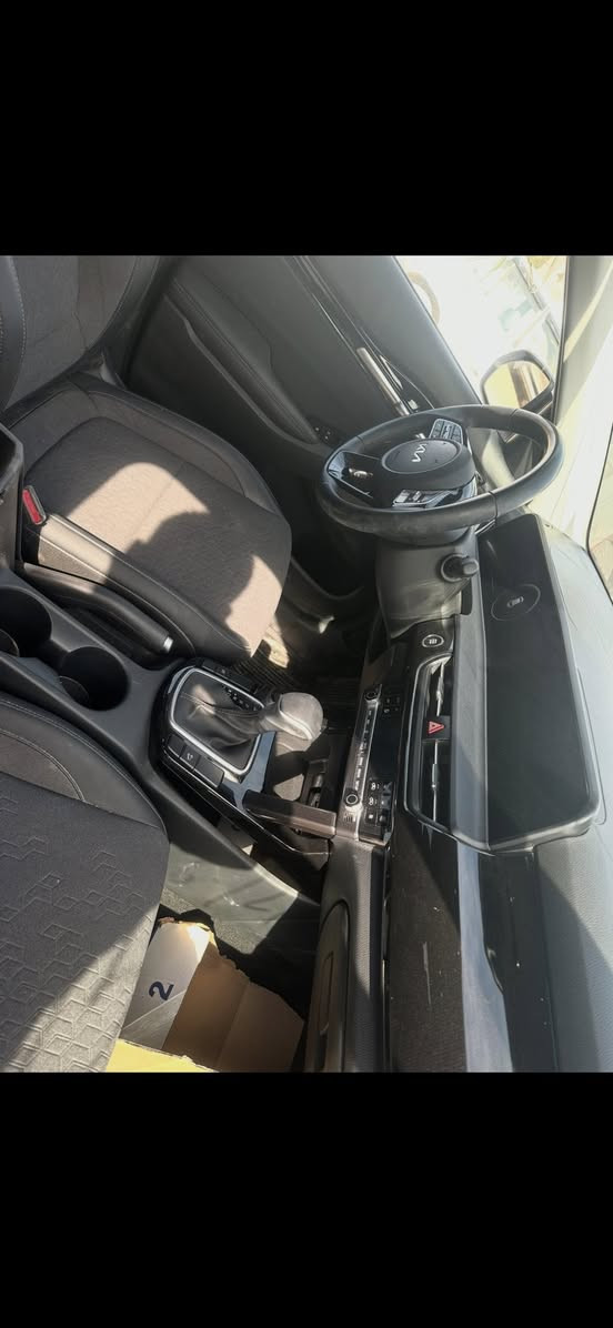 للبيع سلتوزموديل ٢٠٢٤جديده ماشيه ٧الف بدون ارباك السياره فول ليت عدستين حلوه بسمي تترقم جميع المحفظات حدثها جاملغ صورالحادث بل منشور السياره بسمي السعر١٧٠وبيها مجال مكان السياره حله ***********
