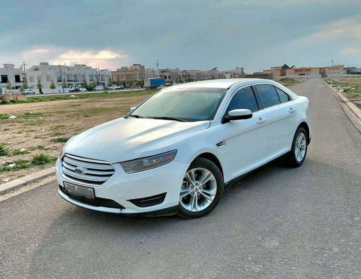 بۆ فرۆشتن یان گۆڕینەوە بە مۆدیل ٢٠١٢
موديّل 2017 ناو زەرد
سوكان ڤوليوم  3 گێڕ چوار جام كارەبا دیاری کردنی خێرایی
دژە خليسكان بلاجكتور ليد  چوار تايەی لۆکی له ژێرە گێڕ و  مەکینە و کارەبایی  و تەبرید  بە ناوکردن بە شەرت
ڕەقەم و سەنەوی هەتا 2032 تازەیە 
١٠٠ مایڵ ڕۆیشتووە
بەس بونيتى بوياخه جه مپيكى کەمی پێشی هەیە شانسى و بەتانەی نیەتی داوای  ١١٠ وەرەقەی لێ ئەکەم و گۆڕینەوەش ئەکەم بە مۆدیل ٢٠١٢
*********** ڤایبەر  و وەتسئاپی لە سەرە 
                                                              *********** السليمانية, العراق
