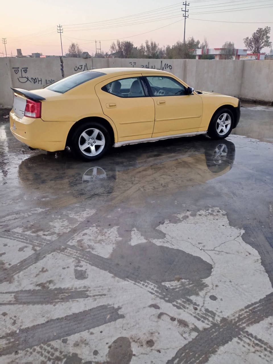 سلام عليكم للبيع جارجر 2010 اصل  حادث جاملغ اوبنيد السياره حلوه اوجاهزه مكينة كير اكسن حداديه تخم تاير كله جاهز الاستفسار *********** سعر 95
