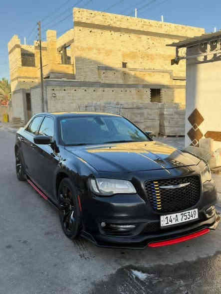 للبيع اوبامه موديل 2020اصلسياره بيهه قطعتين صبق جاملق وبنيد وسياره ماشيه ١٠٠سياره جديده استخدام شخصي رقم بصره دولي بسمي تخم تاير جديد حداديه كله جديد سعر 220وتحياتي لكم جميعأ ***********
