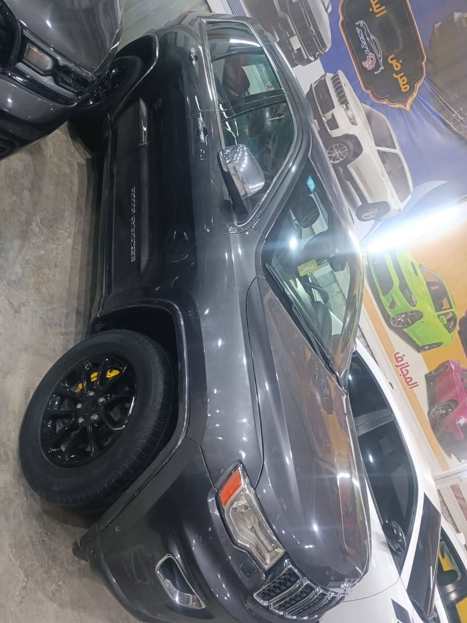 جيب لمتد موديل ٢٠١٧
لمتد فول مواصفات
الحادث جاملغ وباب جهة العبري
السعر 190
التواصل واتساب
***********
