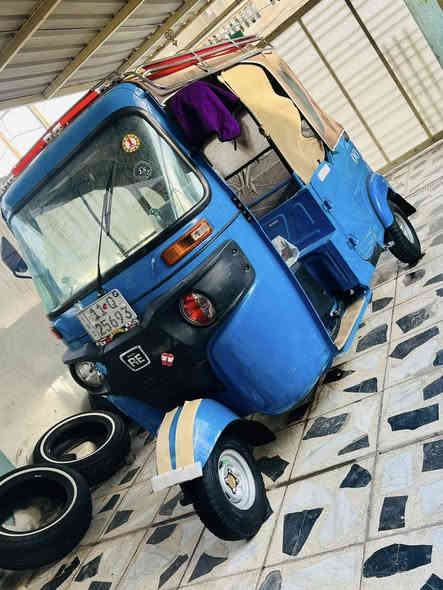 شباب تكتك للبيع موديل 22 داخلة23 كنر مضلع كفالة عامة ماعدة طخة ومعمرة  تكتك فول نضافة معنى كلمة رقمً وسنوية وهزة جديدة ماتعبك مكان بغداد زعفرانية سعر خاص او اتصال
***********
