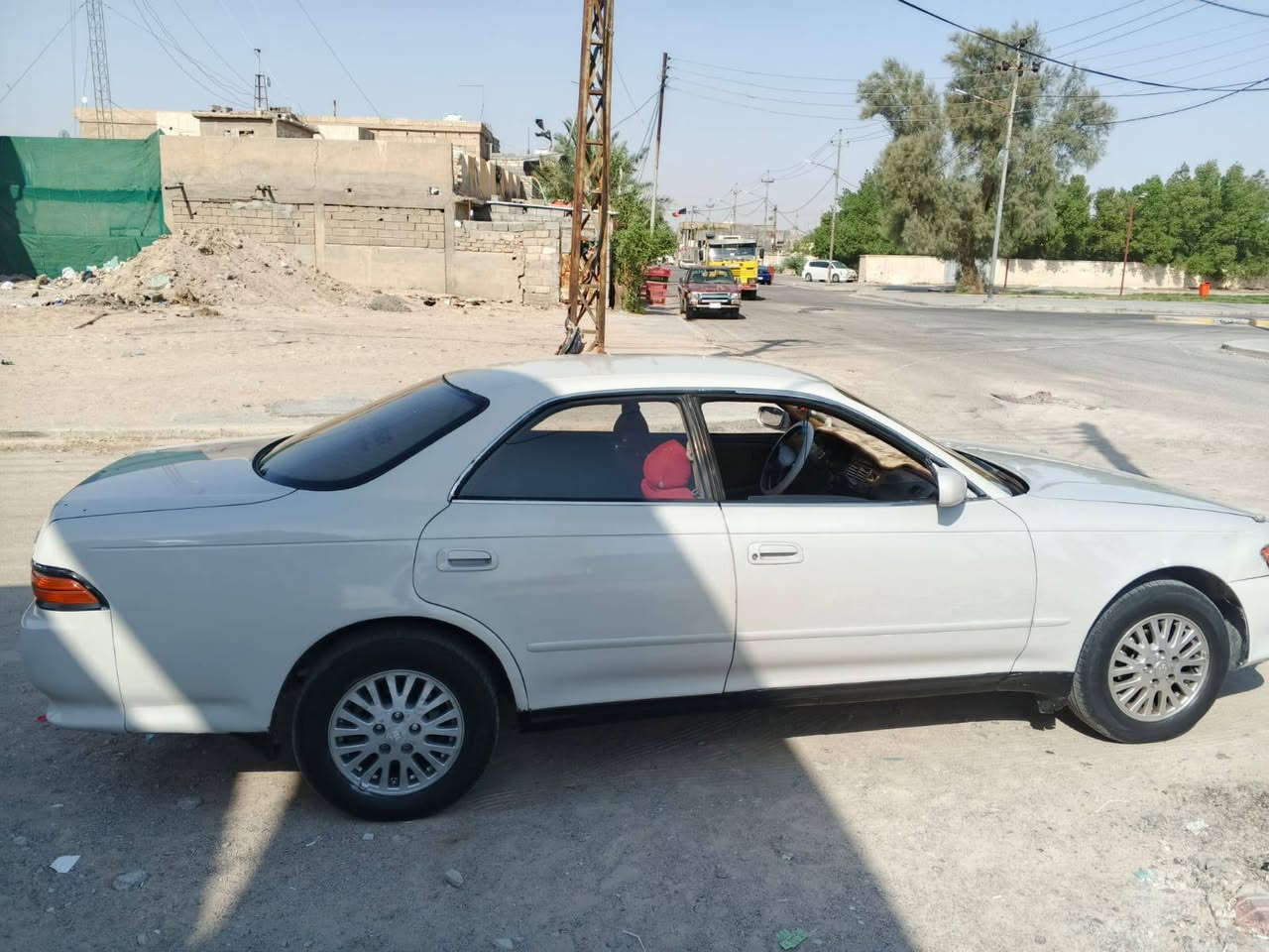 السلام عليكم
سيارة مارك للبيع موديل 2000 مكفوله كصه ونقل وضربه قويه مكفوله مكينه وكير كهربائيات شغاله كله حداده وتاير تبريد نقص كبريسر مكينه ونجي  السعر65
العنوان :البصره/سفوان
رقم الهاتف:***********
