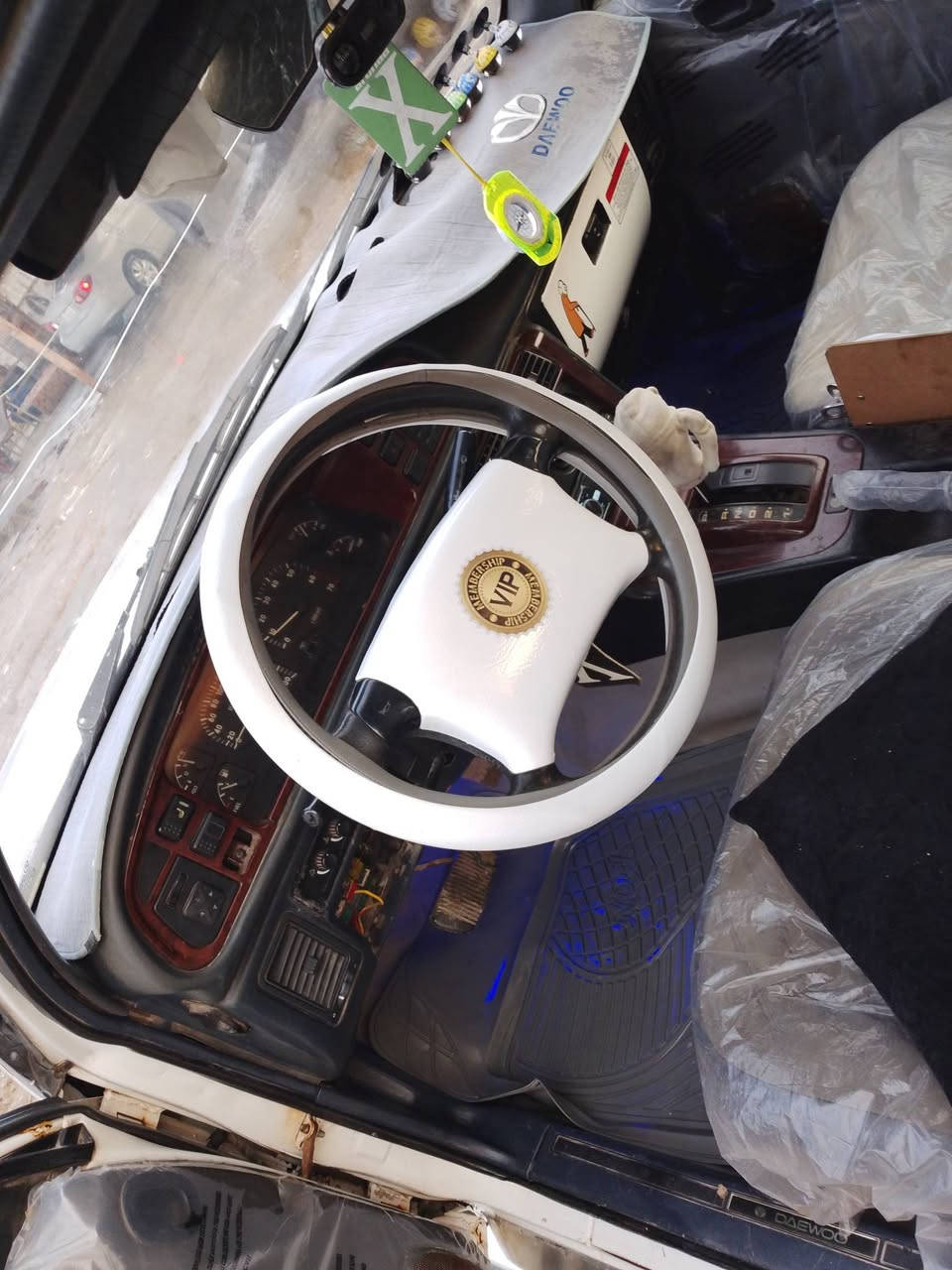 من رخصه لادمن برنس ١٩٩٤للبيع سياره جاهزه تأخذها متصرف ولا ربع تبريدشغال كيراوتو محرك مشط جديد كهربائيات بلاد مناقصها برغي  وشرط تحويل وترايك وين ميعجبك سعر ٤٨وبيها مجال حك جيه سياره صارف عليها الله شاهد لمو جناي اخيك لتكسر بحلال لعالم كلمن وجنايهة موقعها بغداد ابو غريب لاستفسار ***********
