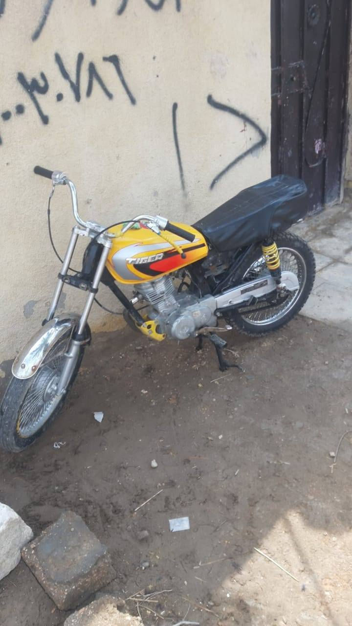 السلام عليكم دراجه للبيع سعرها 250 مقفوله مكان الشاميه***********
