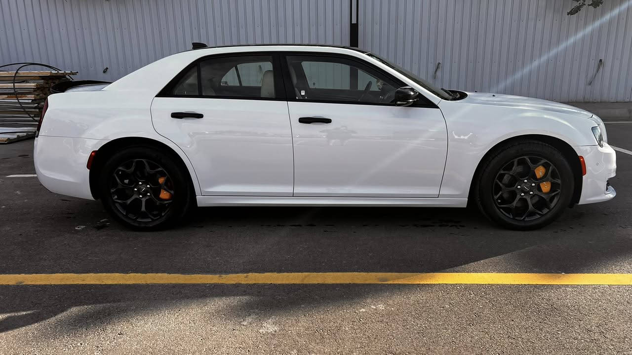 السلام عليكم اوبامه 300c2023 بيهه بابتين مبدلات نفس الون مكفوله من التكمه وادوس سيارهه جديده ماشيه 35 ميل مكاني الشعب 300$ السياره ***********
