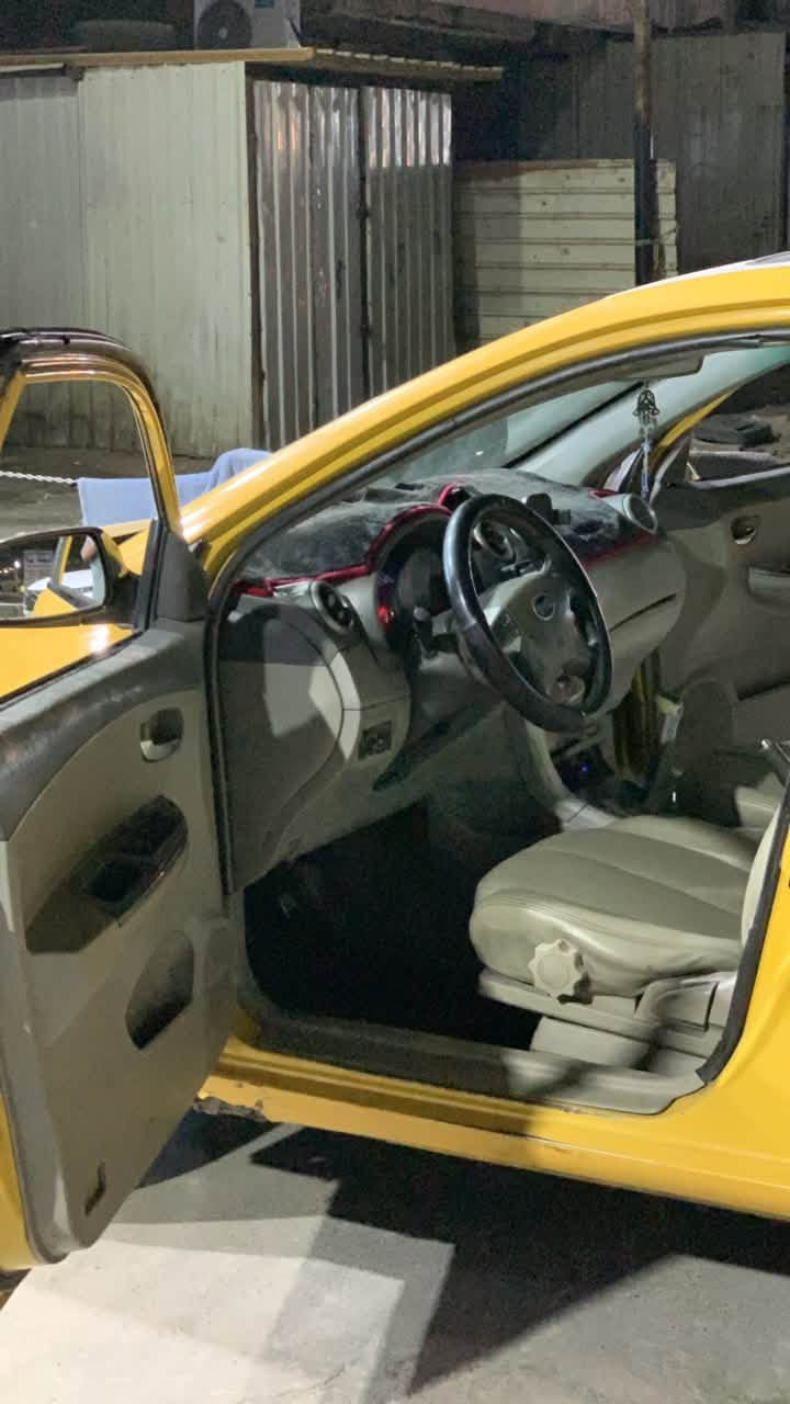 BYD G3 موديل 2013
سياره جاهزه كبل لشارع كير مكينه تبريد صدر 
مابيها لا لغود ولا شواصي ولا صبغ سعر ٥٦ قابل لتفاوض او مراوس بس ايراني لا عنواني بغداد البياع تقاطع درويش 
***********
