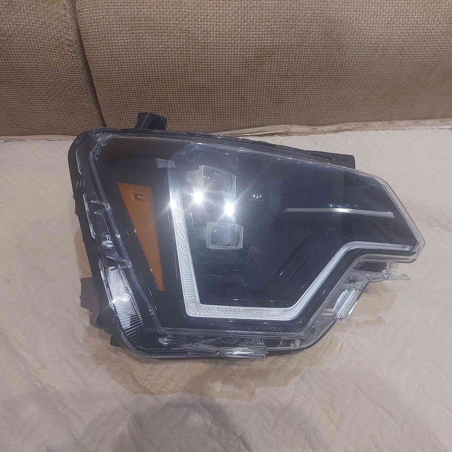 سلام عليكم 
للبيع  لايت  ايمن دبل عدسه كيا نيرو 
امريكي مال تفصيخ جديد و بسعر مناسب


**إذا كنت صاحب هذا الإعلان وتريد حذفه لأي سبب، رجاءا أرسل رسالة إلى الدعم الفني**