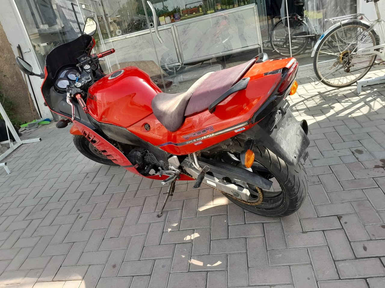 مراوس  suzuki rf 400cc r 1999 كير مكينه كفاله كفاله كلجات جدد زوج تايرات جدد زنجيل جدي دبل خلفي جديد تخم بلكات وايرات سكليتر وكلج جديد يدات مقابض جدد يده بريك امامي جديد لايت عالي ناصي زنن دسكات جدد مكاني بغداد ***********
