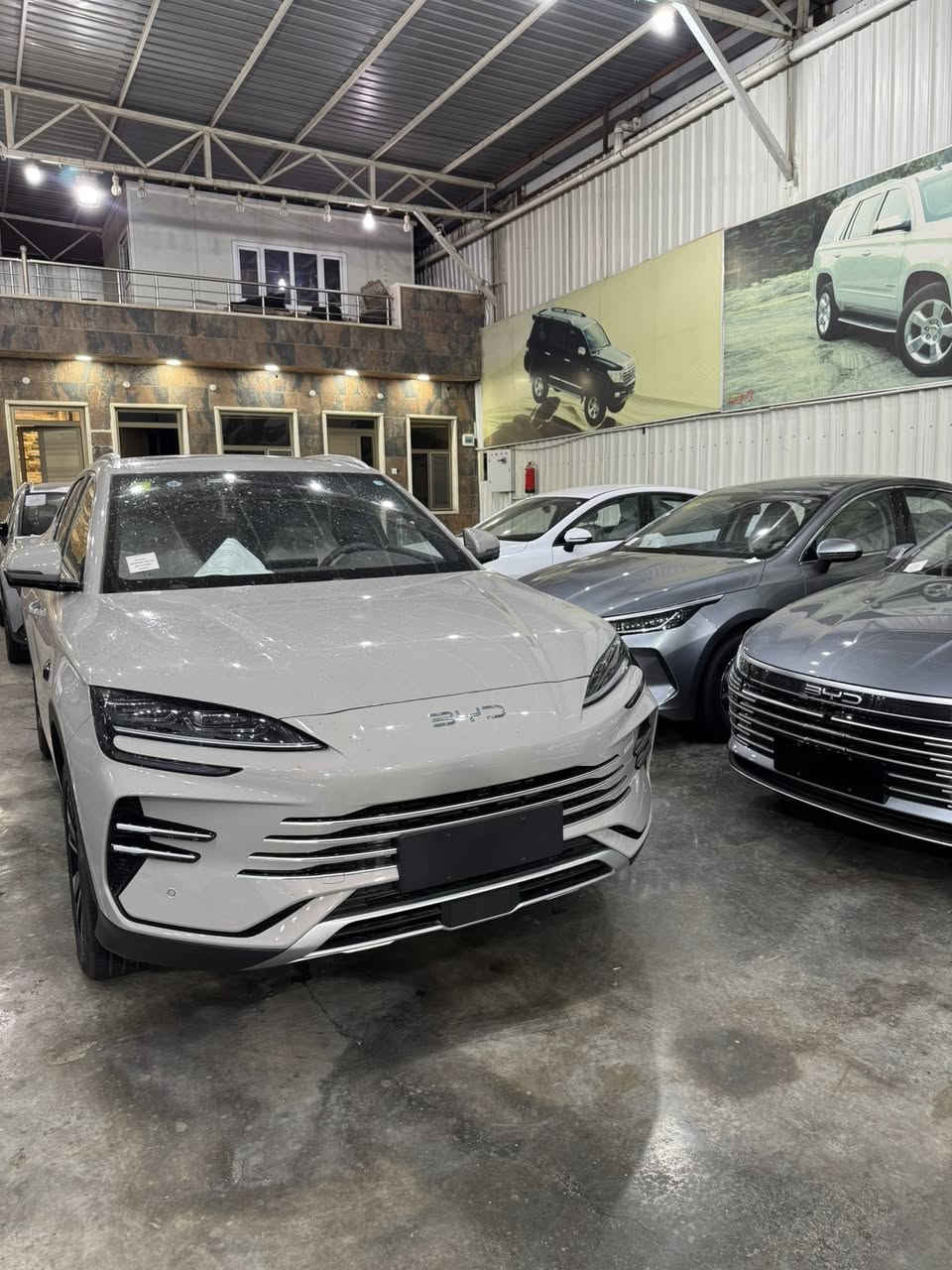 BYD SONG PLUS 2025 كامل ملحقات 🔥
لون اسمنتي المميز
شركة تاج الدين لتجاره السيارات🚗✅
--
نتعامل ( بيع - شراء - مراوس - تسليم فوري )
--
للاستفسار يرجى الاتصال على الارقام الاتية 
☎️ مدير المبيعات ***********
السعر 32 مليون--
عنوان الشركة📍.. بغداد - معارض البياع الشارع الاول
شركه تاج الدين لتجاره السيارات
