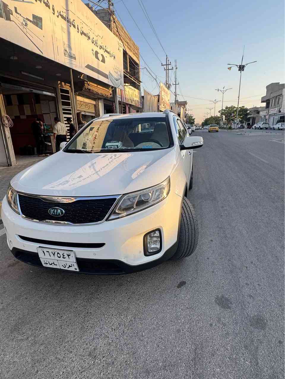 كيا سورينتو ٢٠١٤ نصف مواصفات محرك ٤سلندر رقم سليمانية كير و محرك و تبريد بشرط مريا شفط ثلاث مقاعد تبريد مركزي جامات الخلفية. بردة مود ايكو  سيارة خليجي بدون. صبخ بس بي تبديل بلاد شركة سيارة جاهزة من كل شي بدون  نقص صدر اماي خلفي جديد دينار مصرف مابي بي كوبون. بنزين مكاني كركوك سعر ١٦٥ 
***********
***********
كيا سورينتو موديل ٢٠١٤ نيو مواصفات رةقةم سليماني مةكينة ٤ بستون گير ومةكينة بة شةرت ئاوينة. شةفطة ٣ ريز كوشنة تةبريد مةركةزية پةردةي دواوةي هةية. مودي ايكوي هةية سيارةكة خةليجية بةبي سبوخة. پارجة كوراوي شةريكةي هةية. دينار مةسرةفي تيا نية. هةمو كياني بةشةرت سيارة زور باك و خاوين را كيراوة شوين كةركوك كوبوني بةنزيني هةية كركوك, العراق
