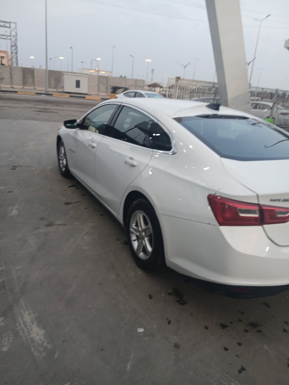 ماليبو مديل ٢٠٢٣ حره بدون رقم بأسمي 
بيها ٣ قطع تبديل والحادث موضح بالصور 
السعر ١١٠ وببها مجال 
***********
