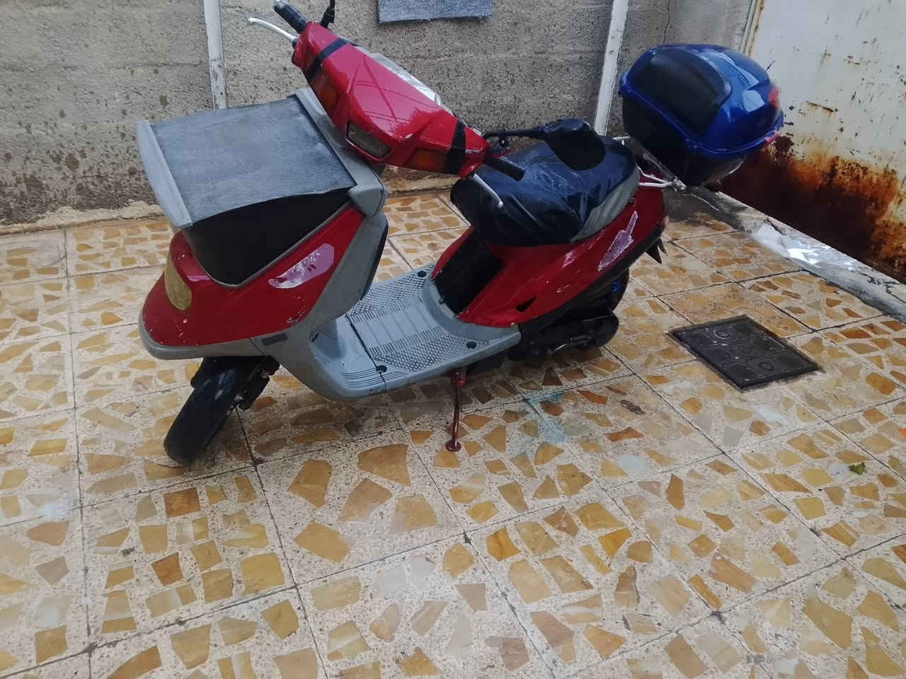 سلام عليكم ورحمه الله وبركاته دراجه ياماها للبيع مابيه اي نقص دراجه من الراس للراس شغاله سلف كهربائيات كامله شغاله مابيه اي عيب لايتات اشاير سلف كامل شغاله مابيه قطره لحيم لاصوت اكسل ولا صوت بل مكينه دراجه خير من الله مكينه كبس ممفتوحه بل شرط انطي 
#السعر 225 وبيه مجال حك الجيه 
***********
