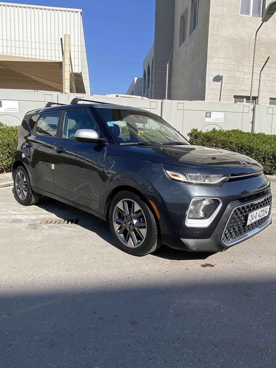 السلام عليكم ورحمة الله وبركاته
كيا سول مديل 2021 موصفات S 
كشن كهربائي رادار امامي + خلفي +حديد مسار وسياقه ذاتيه ويل كب كروم مكينه دوش 2000 سيسي كير مكينه جاهزه برغي مامفتوح بيه منضومه تبريد جديده توني شاده نهايه الصيف كامله من بواري + كمبريسر + راديترات كت كامل ماي وتبريد وفان أصلي تفصيخ جاهزه من كلشي بسمي تحويل ثاني يوم ماشيه 53 حادثه بصور شاصي موجود دعاميه وبنيد فقط مابيه شاصي بس تصليح بصيط قاعده الجاملغ وبيه بارد قليل 
*********** للبيع مستعجل فقط بدون مراوس 
السعر 137 $ ورقه وبيه مجال الطيبين
