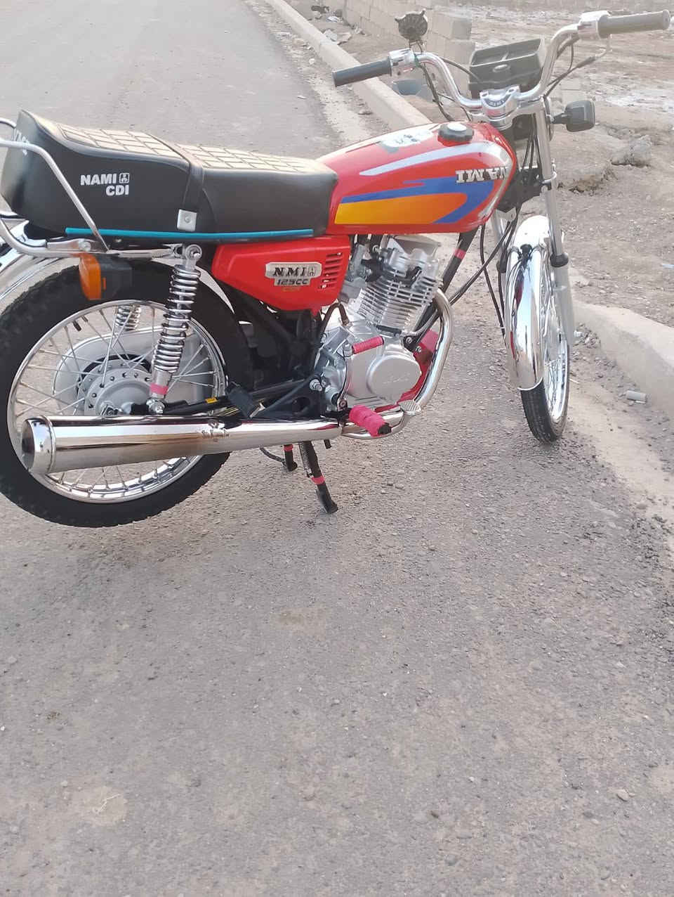 دراجه البيع المكان العمارة  واراق كامله سبعه رقم*********** سعر 10500وبيه مجال
