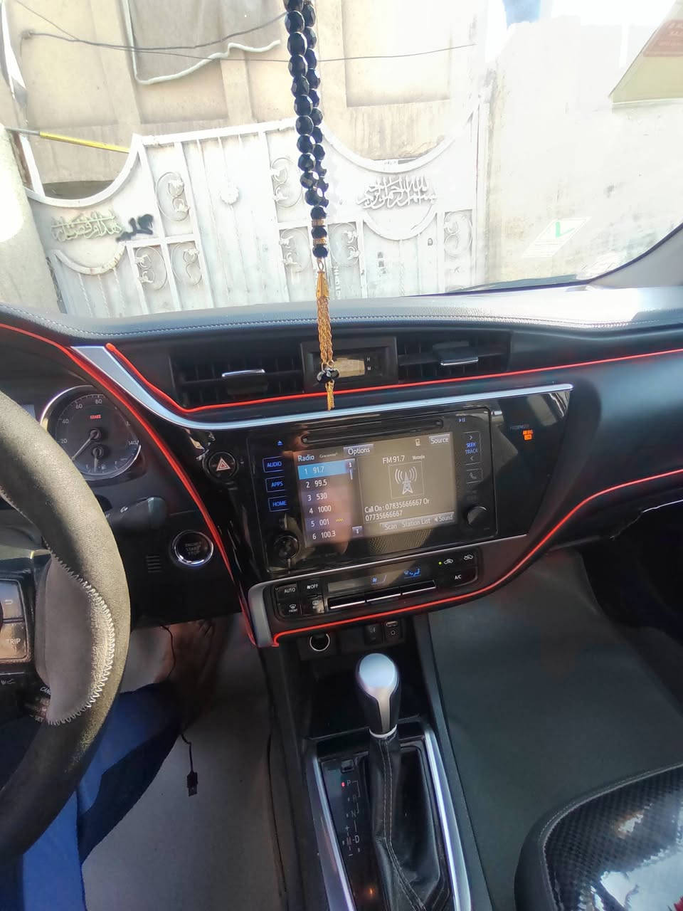 السلام عليكم سياره كورلا لبيع موديل  ١٩ حادث جاملغ امامي مبدل بلاد فقط رقم الجوال *********** المواصفات فول السعر 1٦٧$ والباقي التفاصيل التصال
