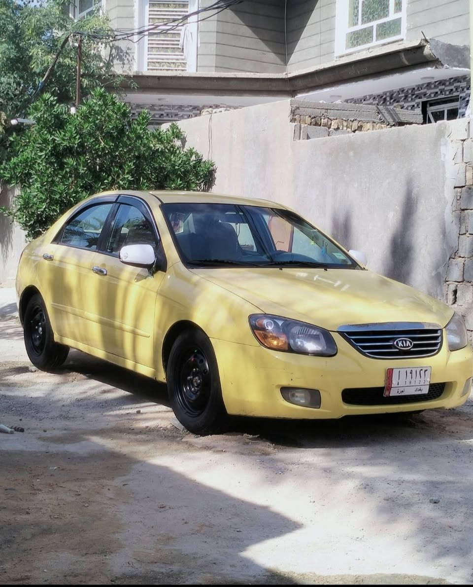 سبكتره موديل 2009رقم بغداد بسمي مصفره هيئه وغرامات بيه صوت رواجز وصدرهه الخلفي شويه تعبان مكان السياره حله شارع 80قرب البانزين خانه الاضواء السعر 75وبيهه مجال حك الجيه ***********
