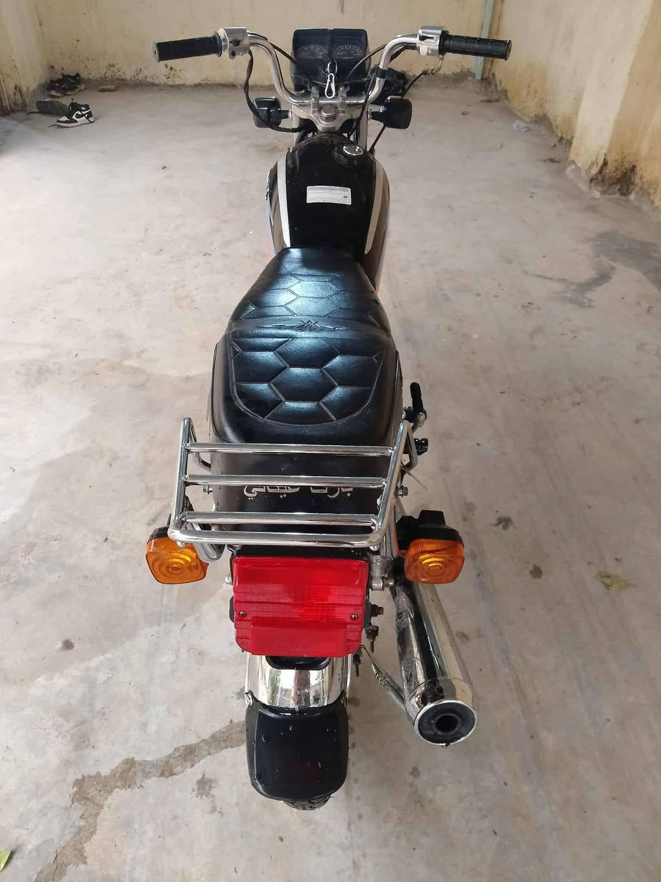 سلام عليكم دراجة اربعةكيرنامة مديل ٢٠ أوراق صولي كفالةعامةمعمرة٢٥ دراجةرمبةسعر٧٠٠ أوراق صولي ***********
